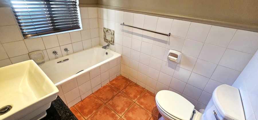 3 Bedroom Property for Sale in Waterval East North West